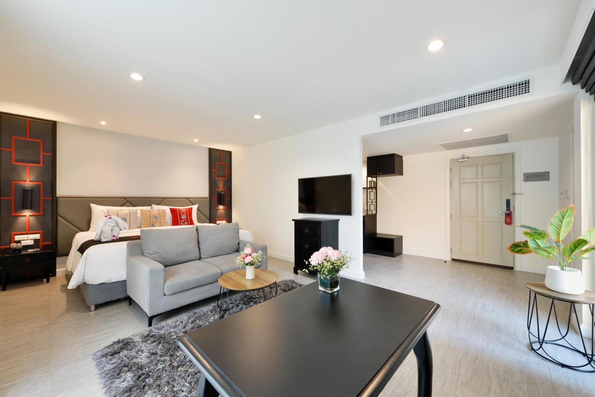 Villa De Pranakorn Банкок Екстериор снимка Deluxe Suite